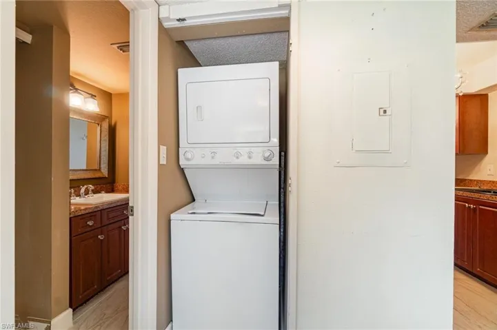 Laundry closet - doors can be put back on after painting