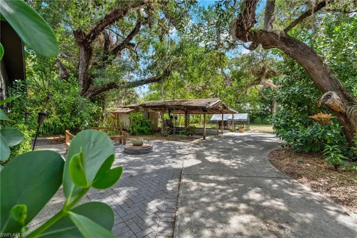 412  Fraser  AVE, Labelle, FL 33935