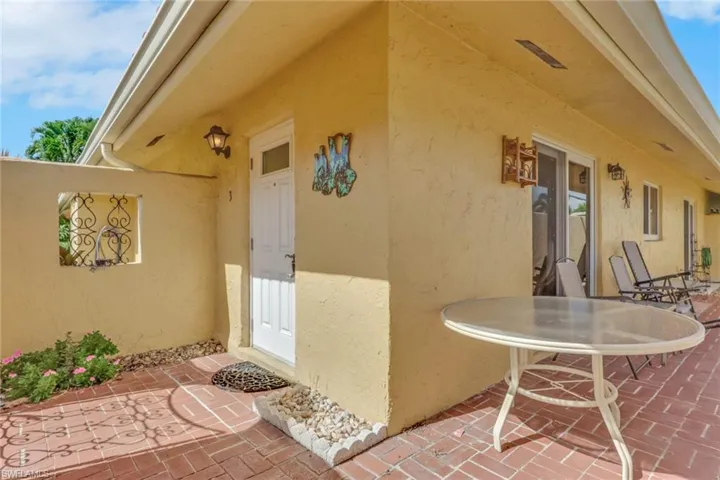116 Harrison Rd 3, Naples, Florida 34112