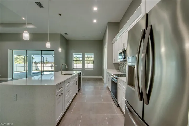 222 SW 24th AVE, CAPE CORAL FL 33991