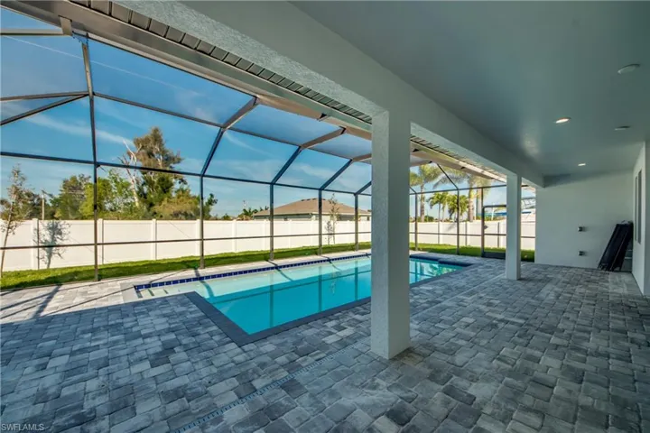 222 SW 24th AVE, CAPE CORAL FL 33991