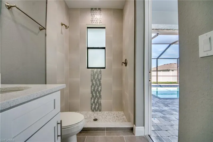 222 SW 24th AVE, CAPE CORAL FL 33991