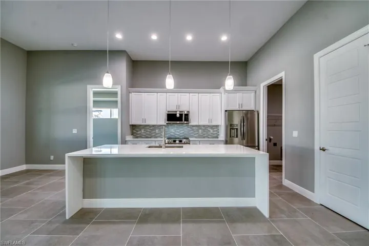 222 SW 24th AVE, CAPE CORAL FL 33991