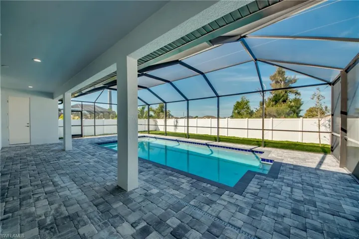 222 SW 24th AVE, CAPE CORAL FL 33991