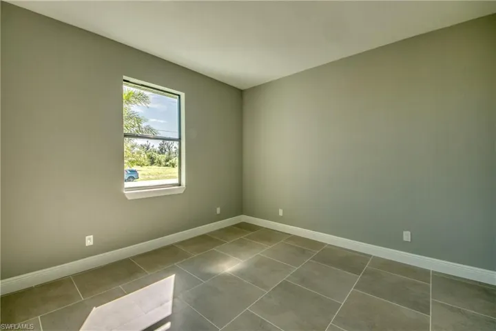 222 SW 24th AVE, CAPE CORAL FL 33991