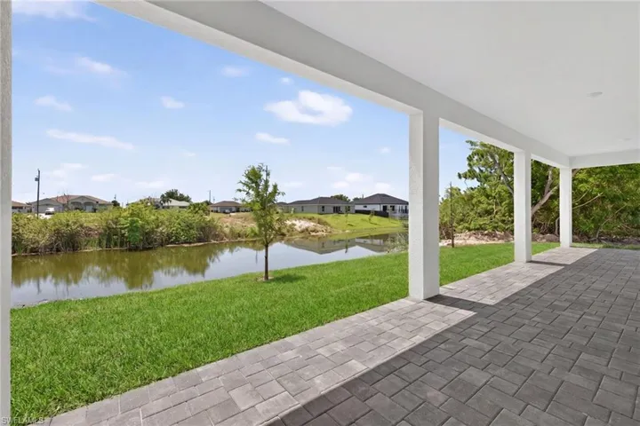 2032 Nw 2nd Ave, Cape Coral, Florida 33993