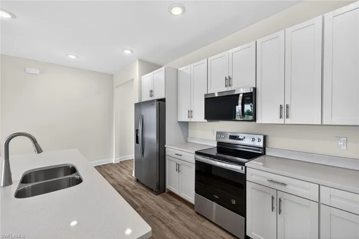 2032 Nw 2nd Ave, Cape Coral, Florida 33993