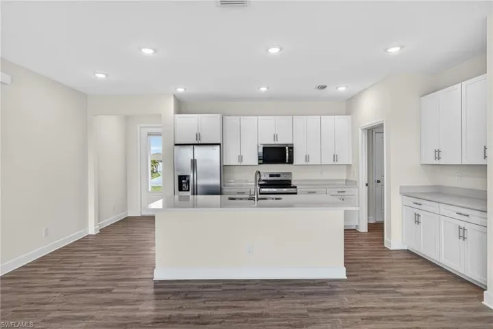 2032 Nw 2nd Ave, Cape Coral, Florida 33993