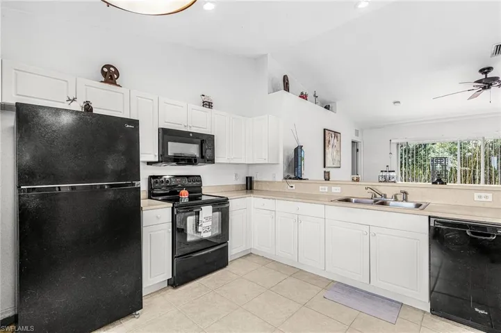 307 NE 25th  TER, Cape Coral, FL 33909