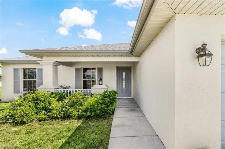 307 NE 25th  TER, Cape Coral, FL 33909