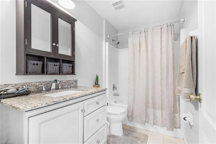 307 NE 25th  TER, Cape Coral, FL 33909