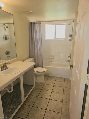 8284 Key Royal Cir 1312, Naples, Florida 34119