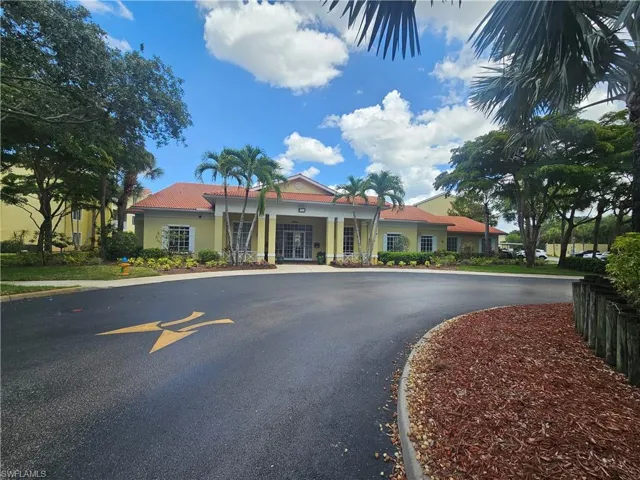 8284 Key Royal Cir 1312, Naples, Florida 34119