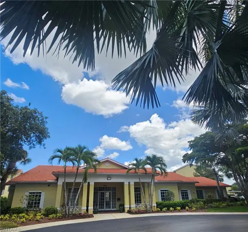 8284 Key Royal Cir 1312, Naples, Florida 34119