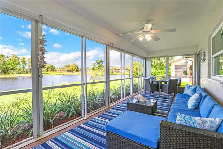 4650  Chippendale  DR, Naples, FL 34112