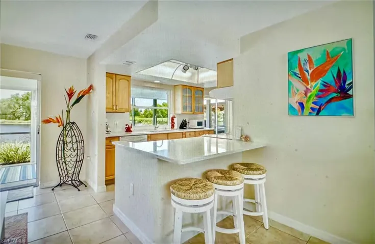 4650  Chippendale  DR, Naples, FL 34112