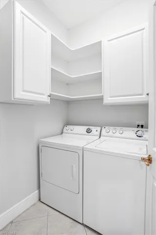 3695 Montreux Ln 202, Naples, Florida 34114