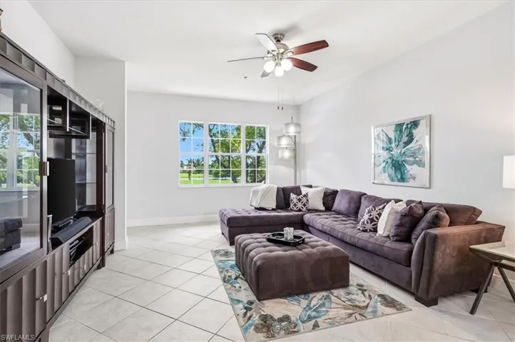 3695 Montreux Ln 202, Naples, Florida 34114