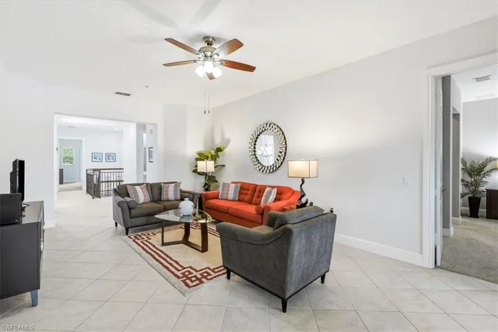 3695 Montreux Ln 202, Naples, Florida 34114