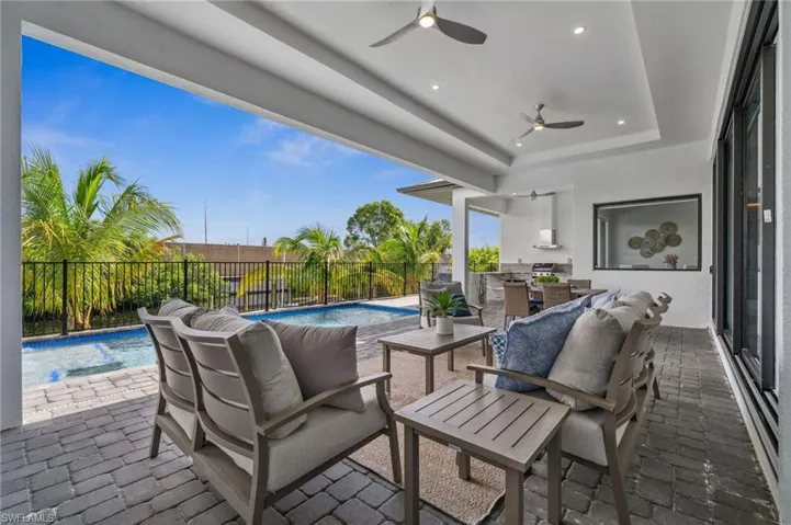 Large covered Lanai
