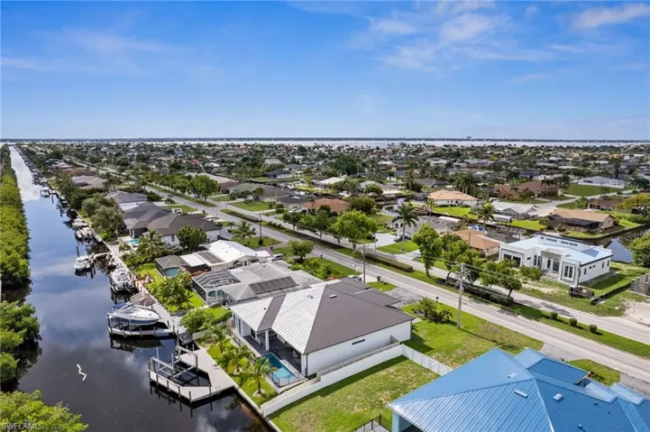 Direct Gulf Access. A straight shot to the river, restaurants, beaches and the Gulf Of Mexico.