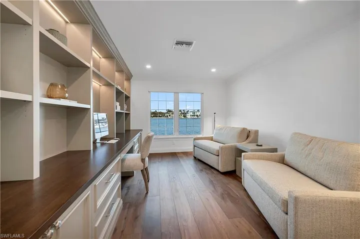 4000 Gulf Shore Blvd N 1400, Naples, Florida 34103