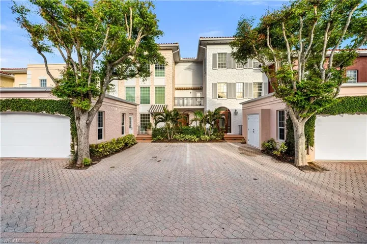4000 Gulf Shore Blvd N 1400, Naples, Florida 34103