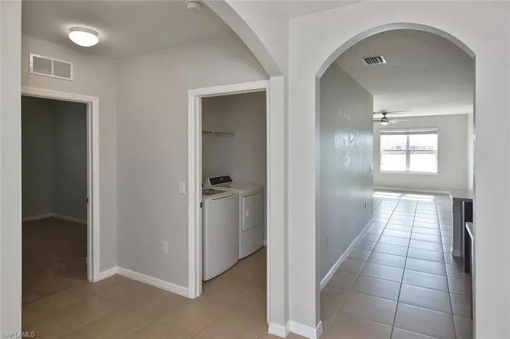 3439 Manati CT, CAPE CORAL FL 33909