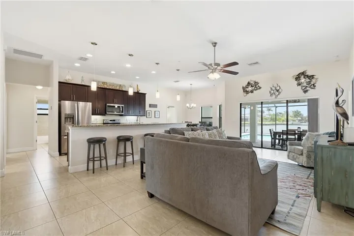 206 Ne 21st Ave, Cape Coral, Florida 33909