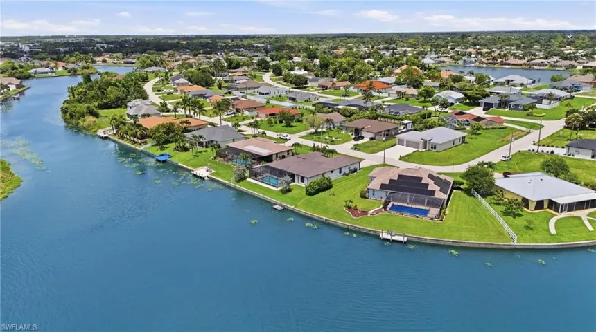 206 Ne 21st Ave, Cape Coral, Florida 33909