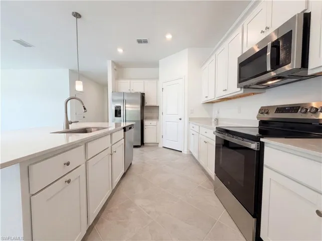 3818 46th St, Cape Coral, Florida 33993