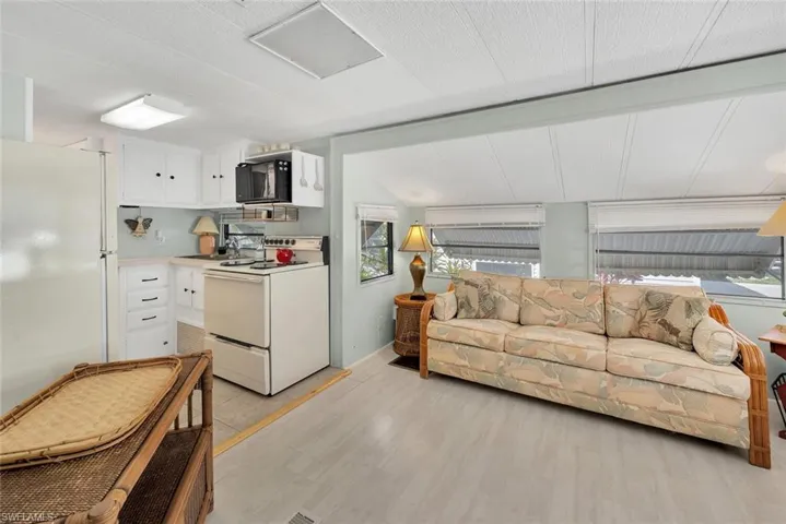 216 Cheetah DR # 216, NAPLES FL 34114