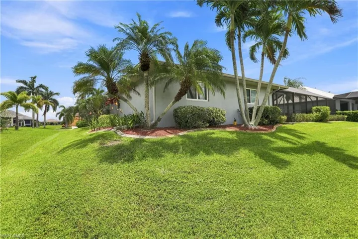 11891 Princess Grace Ct, Cape Coral, Florida 33991