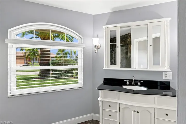 11891 Princess Grace Ct, Cape Coral, Florida 33991