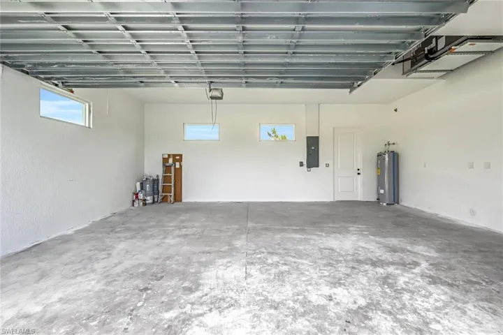 3445 NE 21st  AVE, Cape Coral, FL 33909