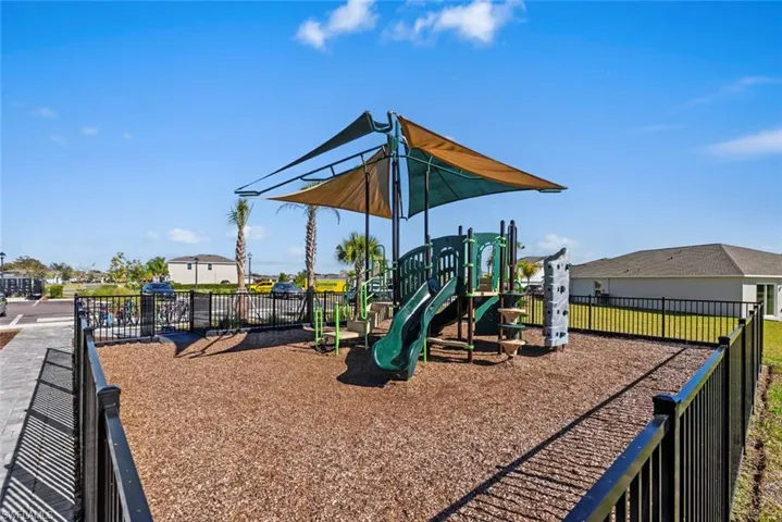 19972  Green Pasture  RD, Lehigh Acres, FL 33974