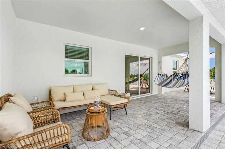 View of patio / terrace featuring an outdoor hangout area