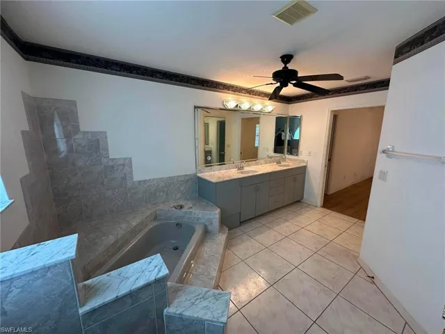 22 Se 14th Ct, Cape Coral, Florida 33990