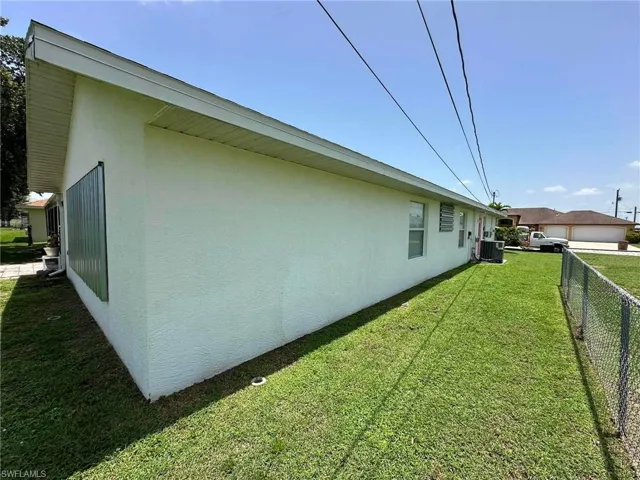 22 Se 14th Ct, Cape Coral, Florida 33990