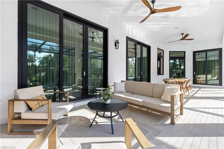 380 Sharwood Dr, Naples, Florida 34110