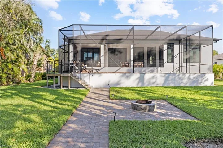 380 Sharwood Dr, Naples, Florida 34110