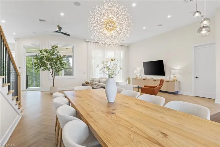 380 Sharwood Dr, Naples, Florida 34110