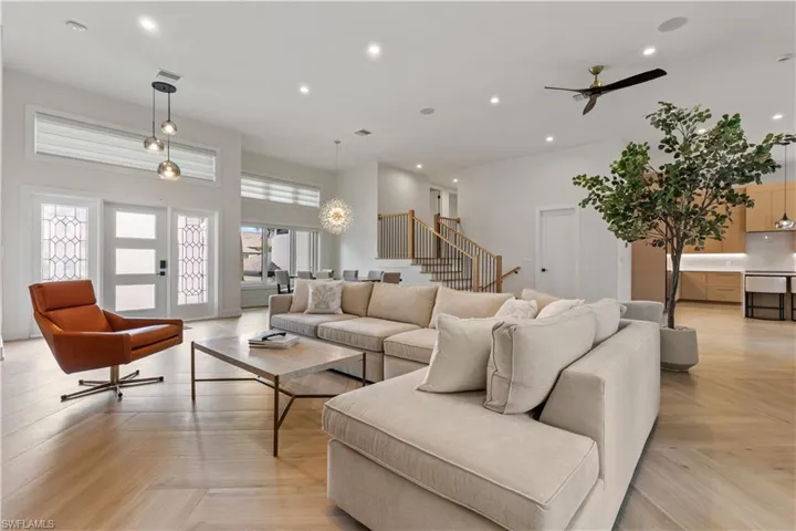 380 Sharwood Dr, Naples, Florida 34110