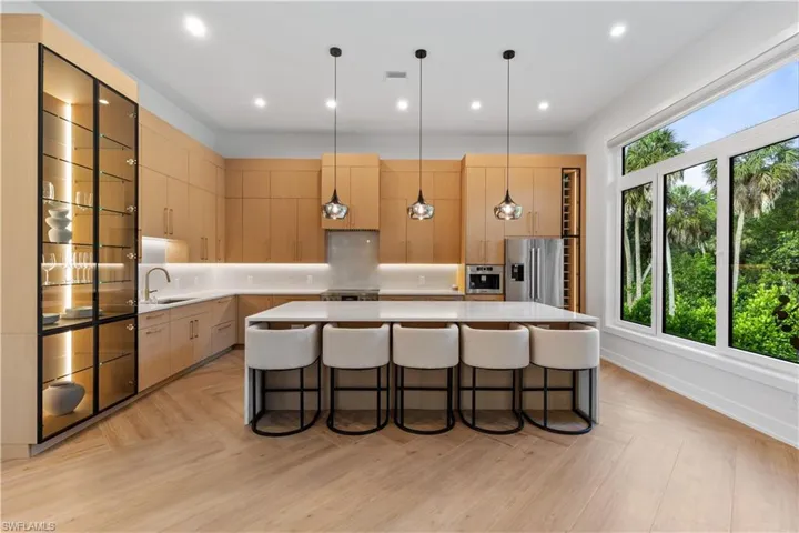 380 Sharwood Dr, Naples, Florida 34110