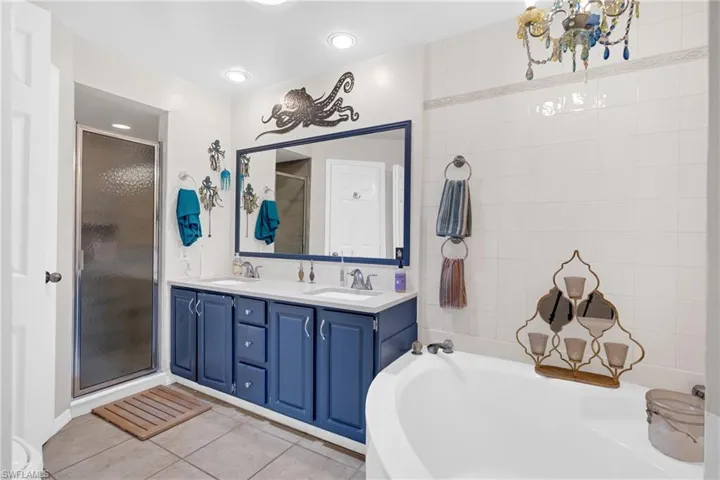1443  Larkspur  DR, Fort Myers, FL 33901