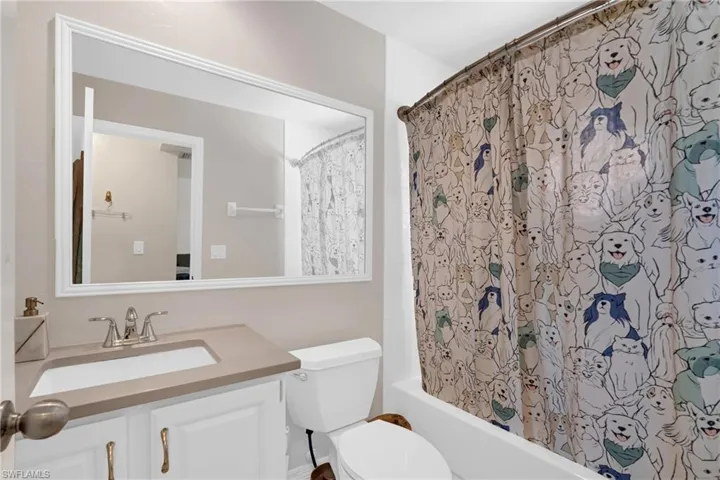 1443  Larkspur  DR, Fort Myers, FL 33901