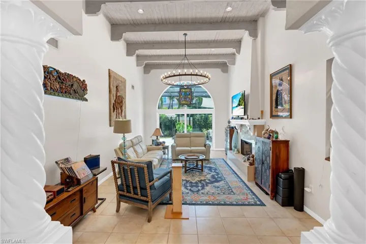 1443  Larkspur  DR, Fort Myers, FL 33901