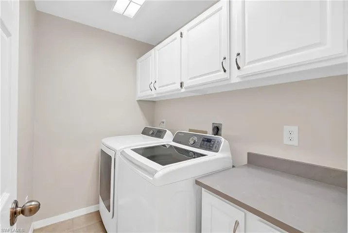 1443  Larkspur  DR, Fort Myers, FL 33901