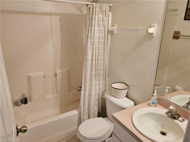 4413-4415  28th SW ST, Lehigh Acres, FL 33973
