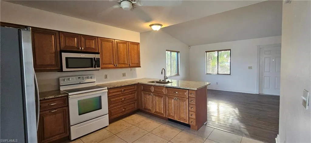 4904 Vincennes Ct 209, Cape Coral, Florida 33904